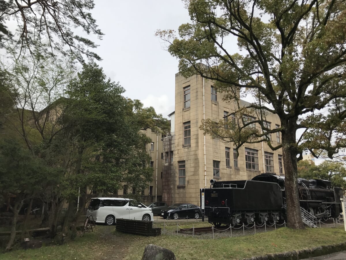 山口県立山口図書館の写真 ©そらみみ(CC BY-SA 4.0)