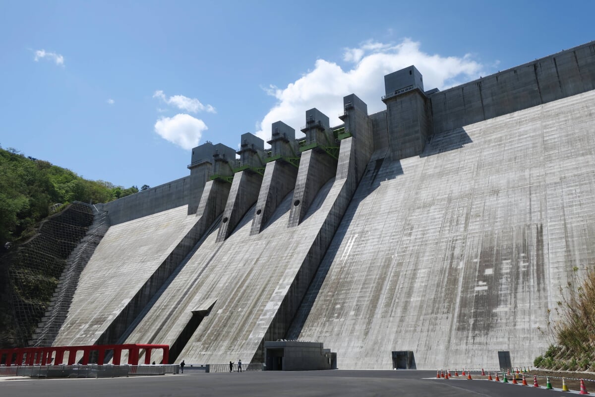 八ッ場ダムの写真 ©Qurren(CC BY-SA 4.0)
