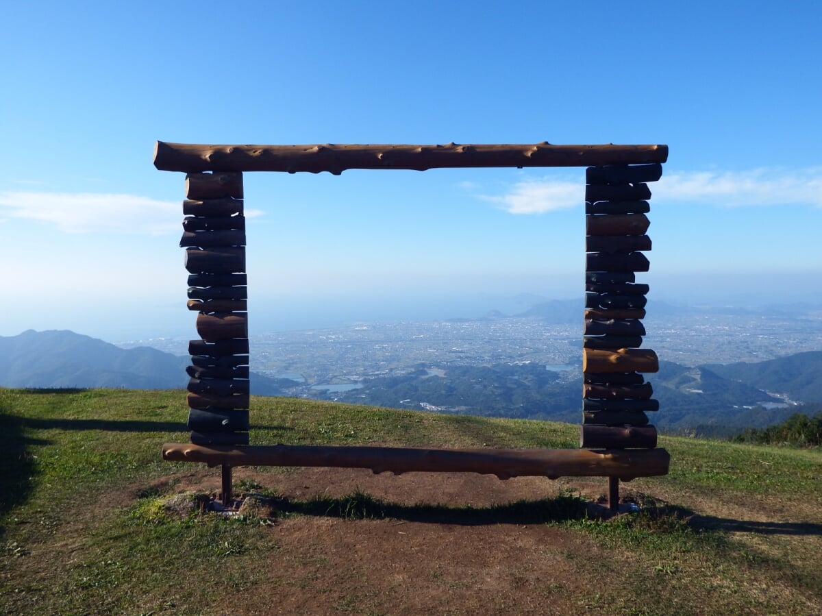 雲辺寺山頂公園の写真 ©Dokudami(CC BY-SA 4.0)