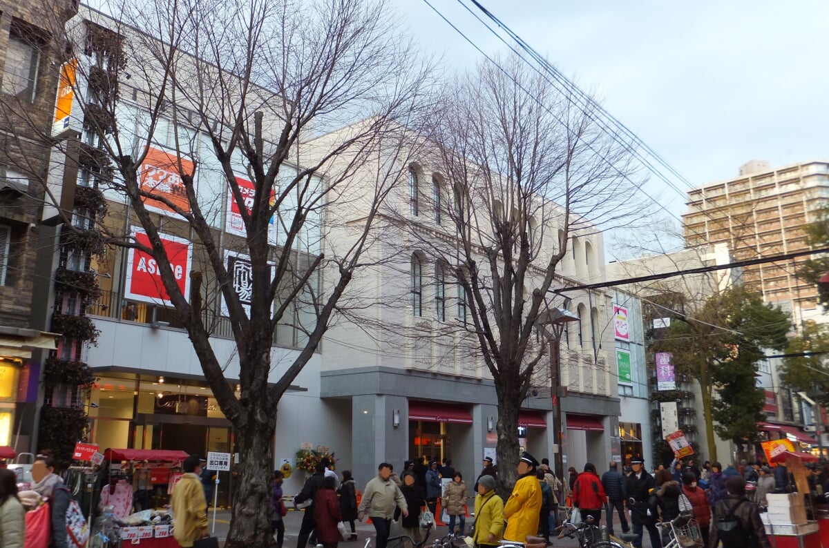 カトレヤプラザ伊勢佐木の写真 ©亜利紗（旧おたふくえりす）本人撮影。(CC BY 3.0)