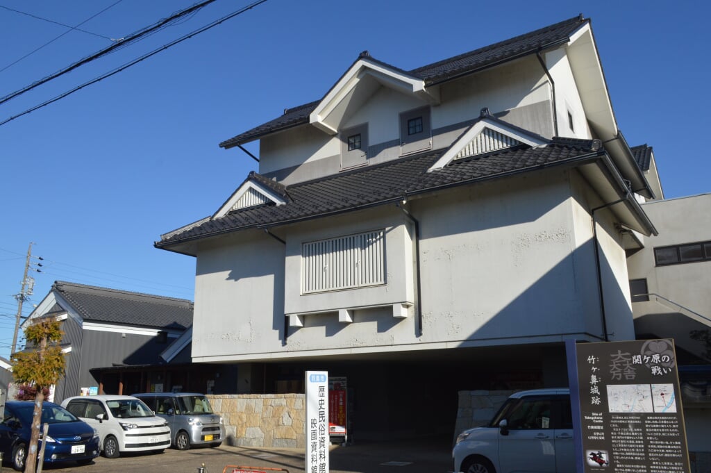 羽島市歴史民俗資料館・羽島市映画資料館の写真 ©Asturio(CC BY-SA 4.0)