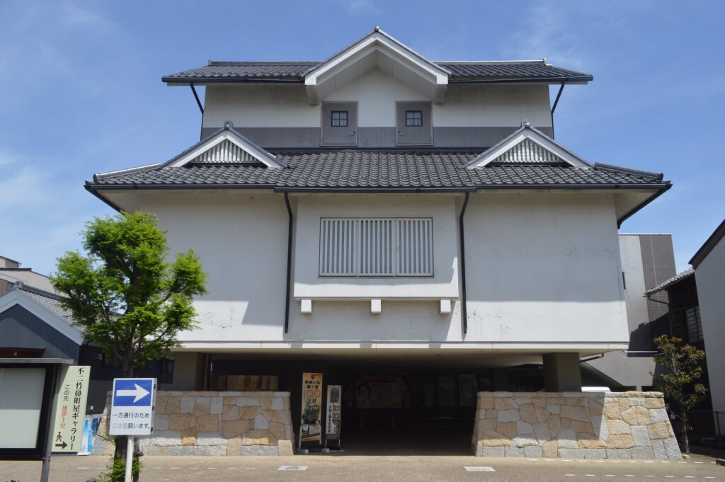 羽島市歴史民俗資料館・羽島市映画資料館の写真 ©Asturio(CC BY-SA 4.0)