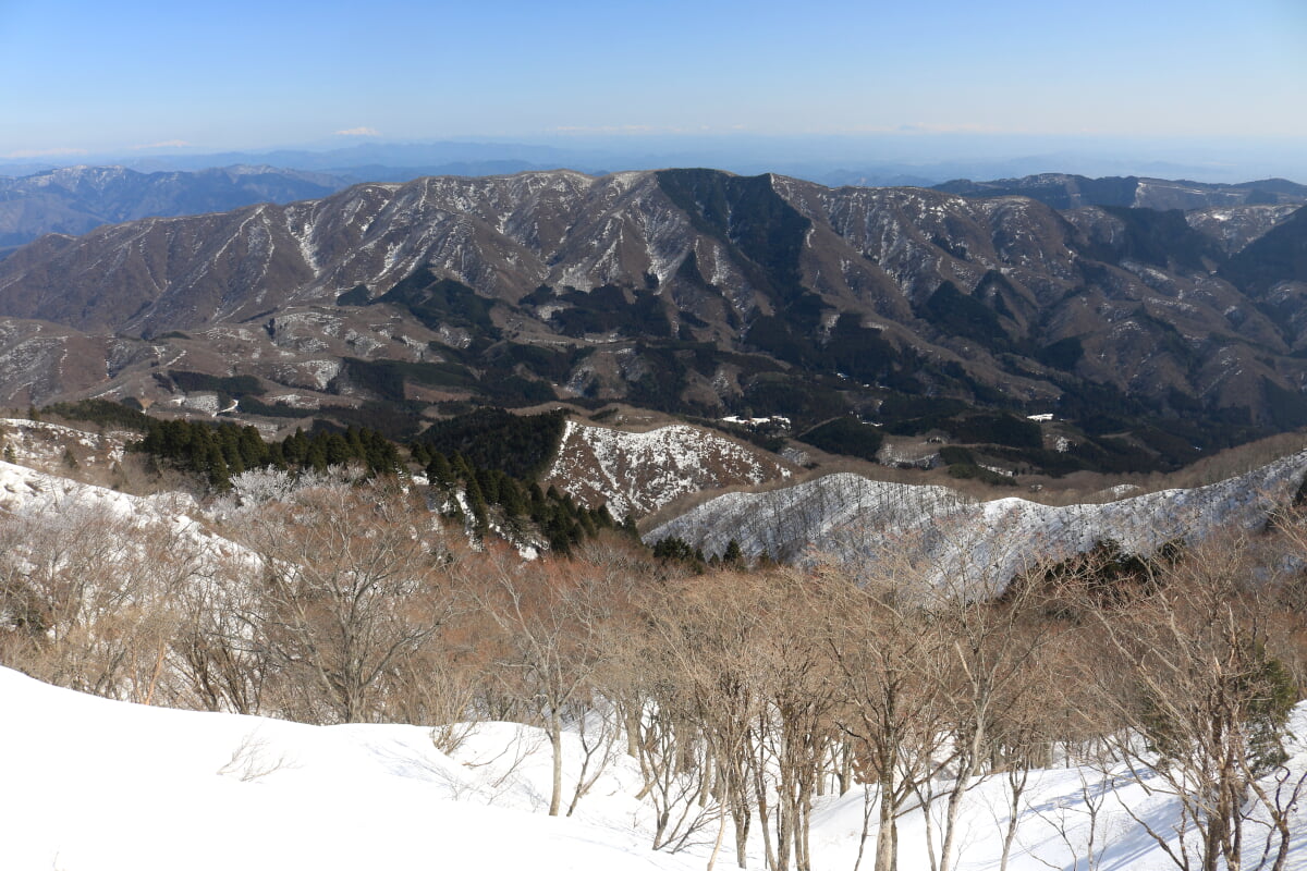 鍋倉山の写真 ©Alpsdake(CC BY-SA 4.0)