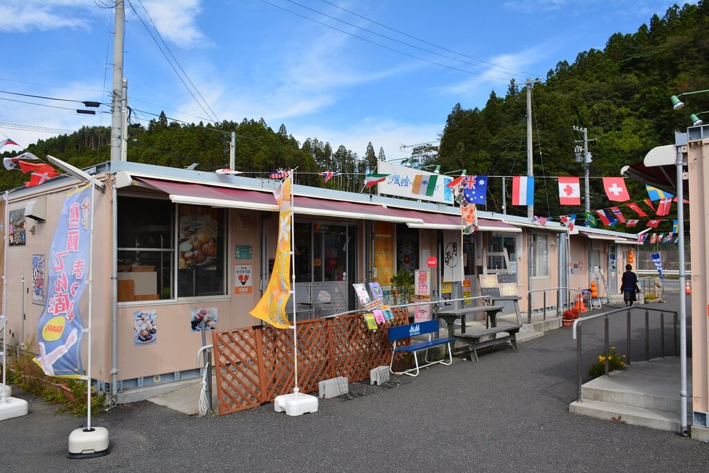 南三陸さんさん商店街の写真 ©rail02000(CC BY-SA 2.0)