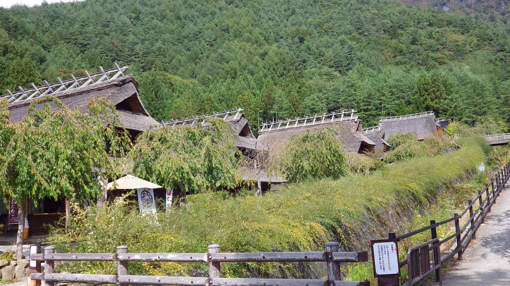 西湖いやしの里根場の写真 ©ururun4412(CC BY-SA 2.0)