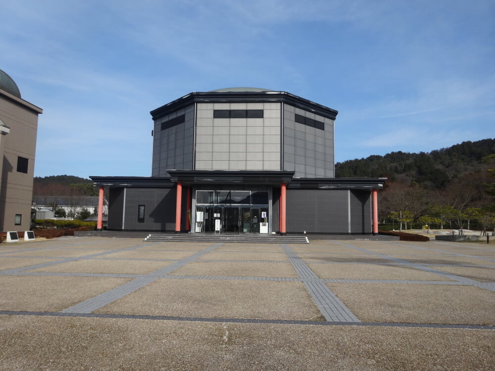 安土城天主 信長の館の写真 ©うぃき野郎(CC BY-SA 4.0)