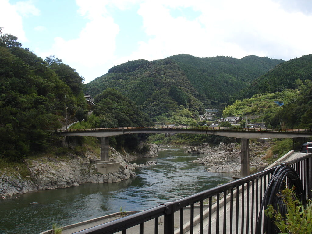 球泉洞の写真 ©inunami(CC BY 2.0)