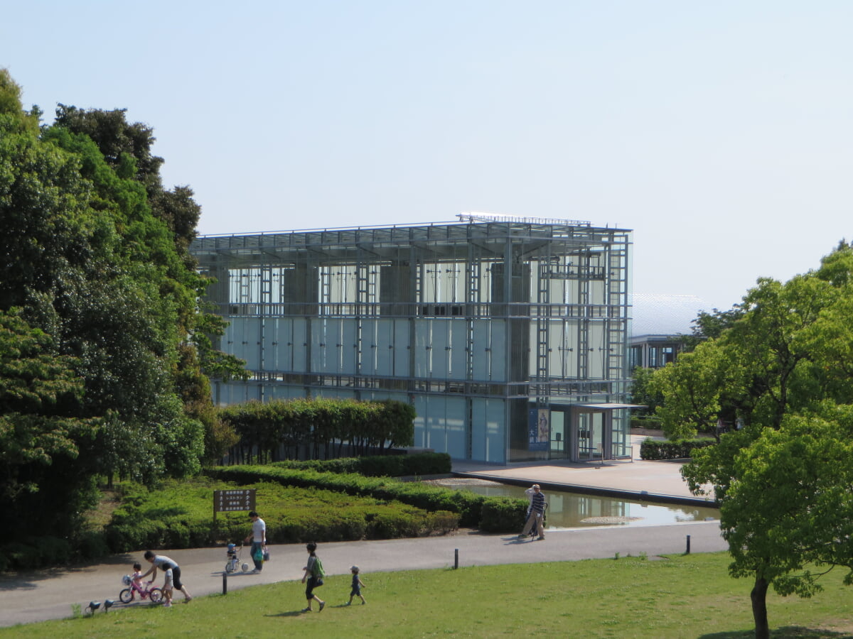 岡崎市美術博物館の写真 ©Roman SUZUKI(CC BY 3.0)