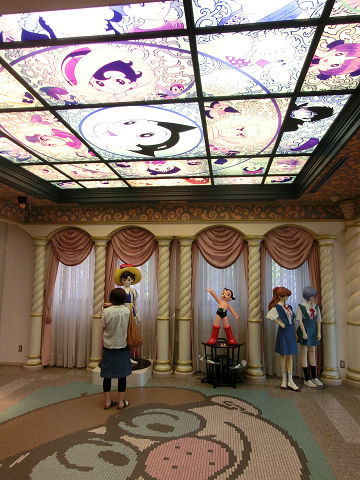 宝塚市立手塚治虫記念館の写真 ©Kekero(CC BY-SA 3.0)
