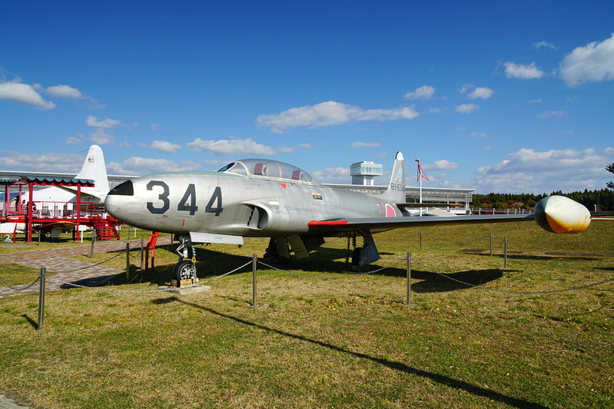 青森県立三沢航空科学館の写真 ©663highland(CC BY-SA 3.0)