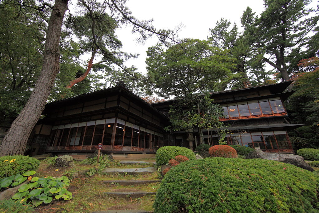 本間美術館の写真 ©TANAKA Juuyoh (田中十洋)(CC BY 2.0)