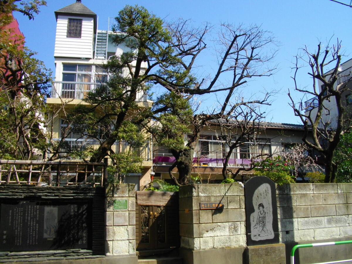 弥生美術館・竹久夢二美術館の写真 ©あばさー(Public domain)