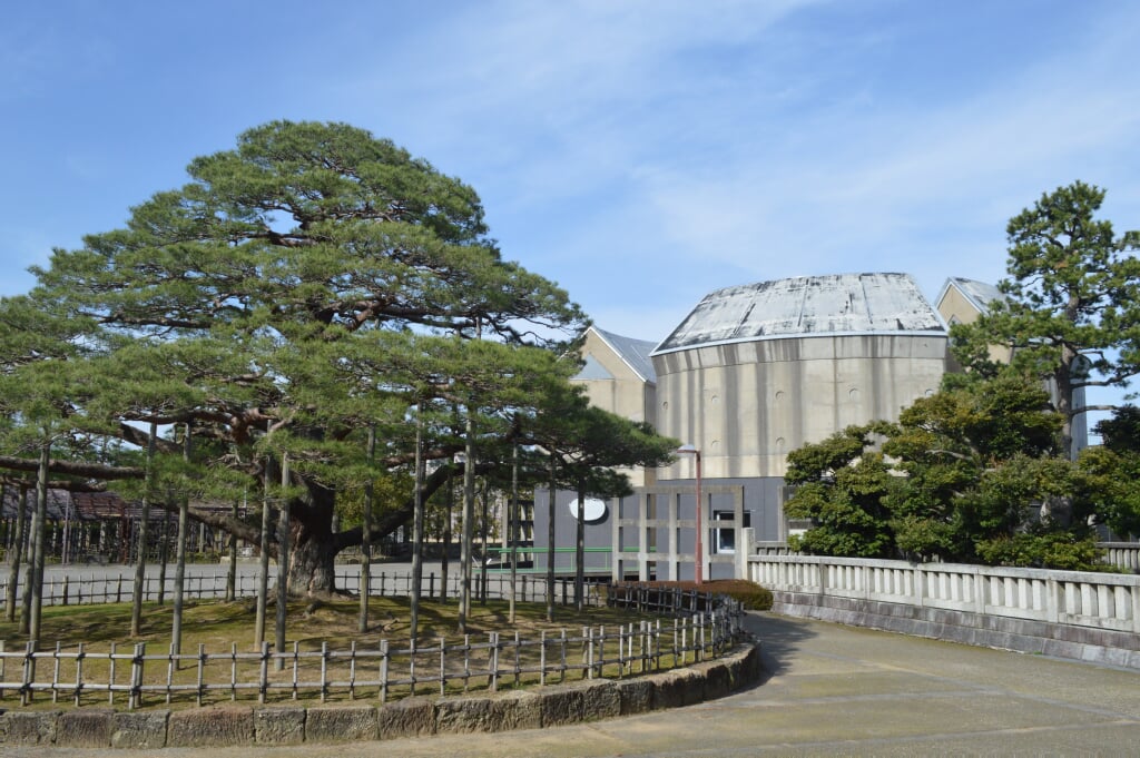 小松市立本陣記念美術館の写真 ©Asturio(CC BY-SA 4.0)