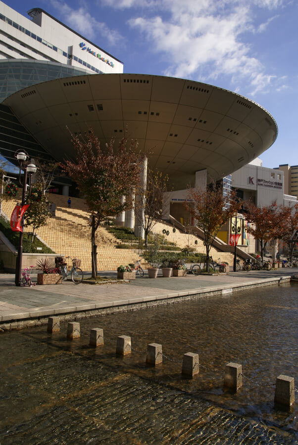 神戸ファッション美術館の写真 ©663highland(CC-BY-SA-3.0)