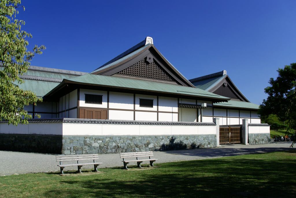 徳島県立博物館の写真 ©663highland(CC-BY-SA-3.0)