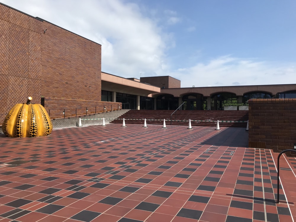 福岡市美術館の写真 ©そらみみ(CC BY-SA 4.0)