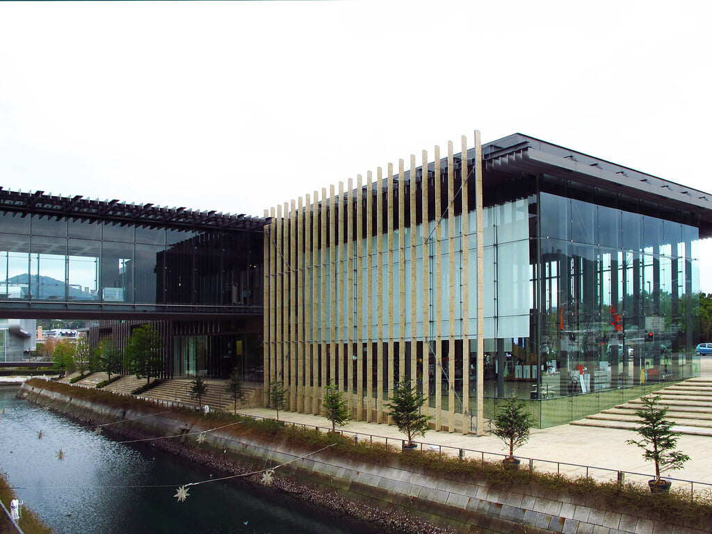 長崎県美術館の写真 ©準建築人手札網站 Forgemind ArchiMedia(CC BY 2.0)