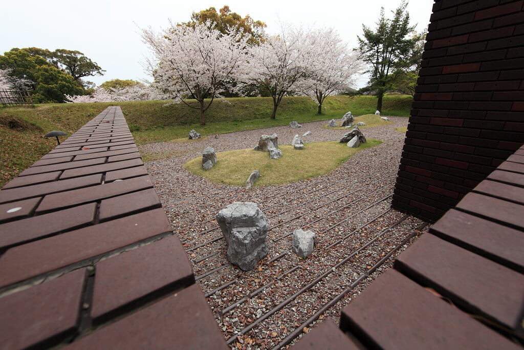 熊本県立美術館の写真 ©TANAKA Juuyoh (田中十洋)(CC BY 2.0)