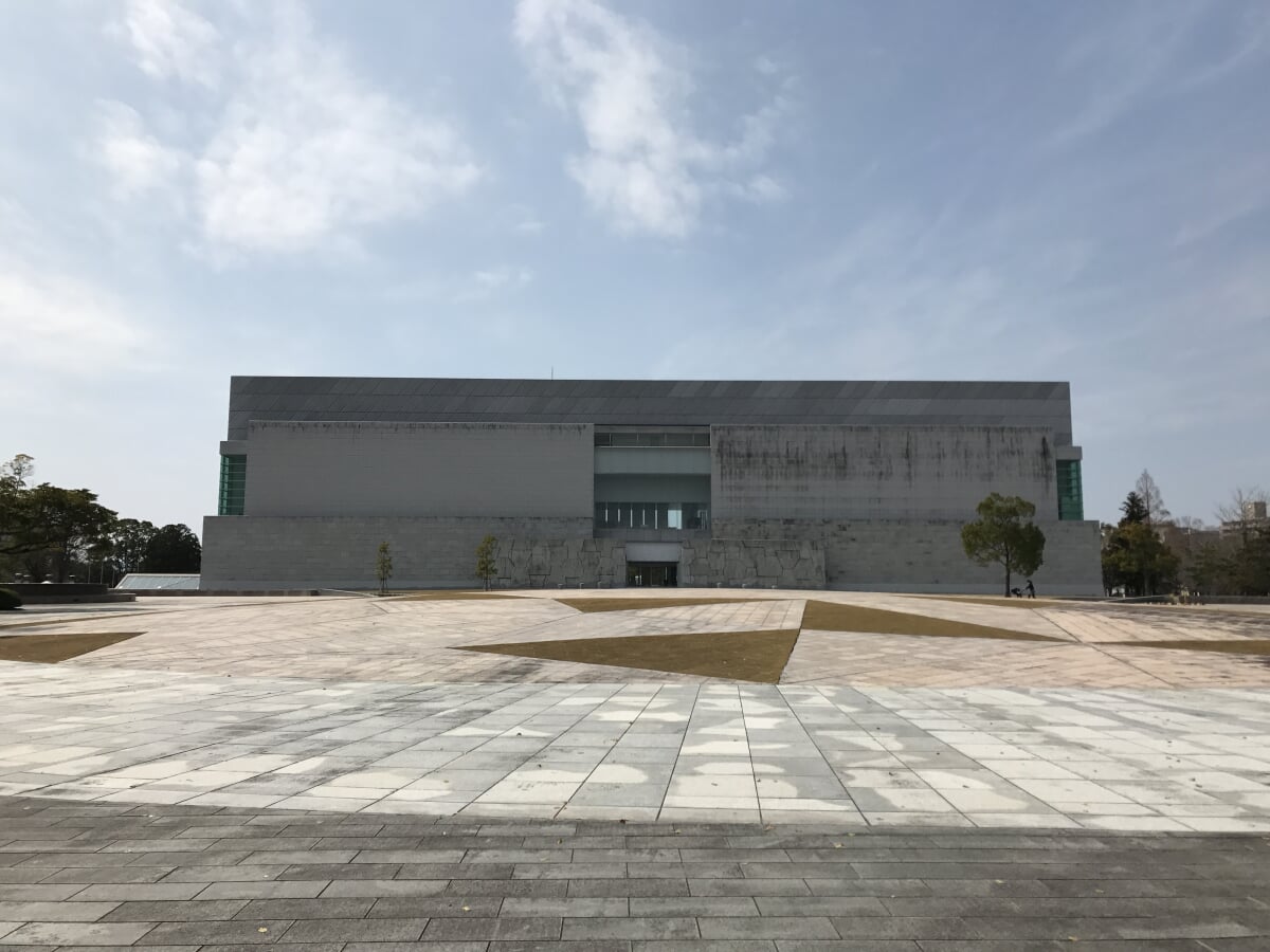 宮崎県立美術館の写真 ©そらみみ(CC BY-SA 4.0)