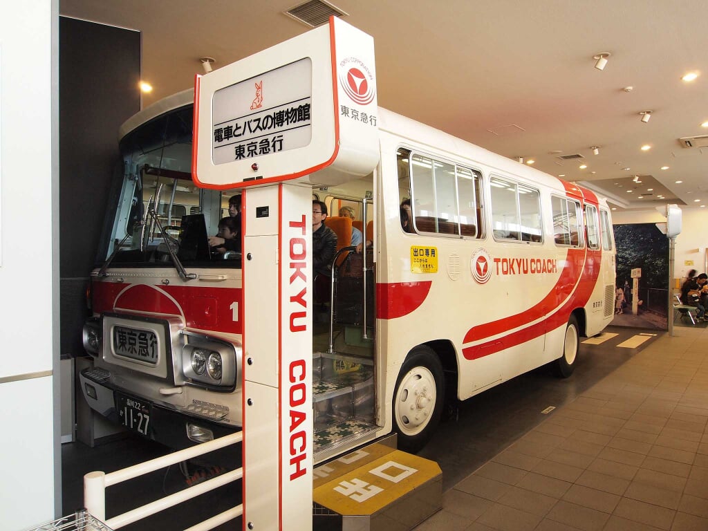 電車とバスの博物館の写真 ©Comyu(CC BY-SA 3.0)