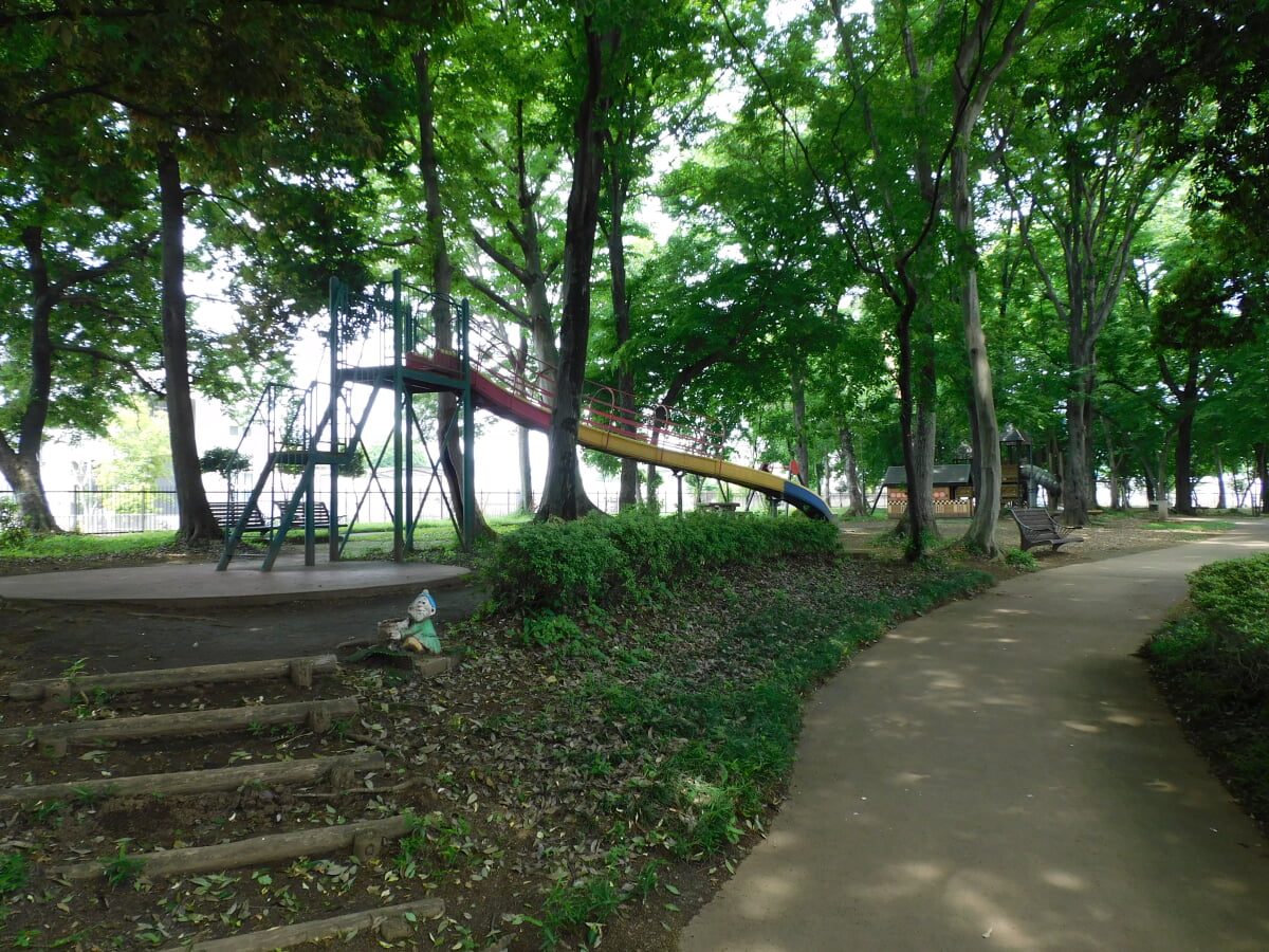 グリムの森の写真 ©Miyuki(CC BY-SA 4.0)