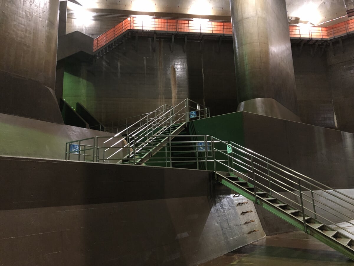 首都圏外郭放水路の写真 