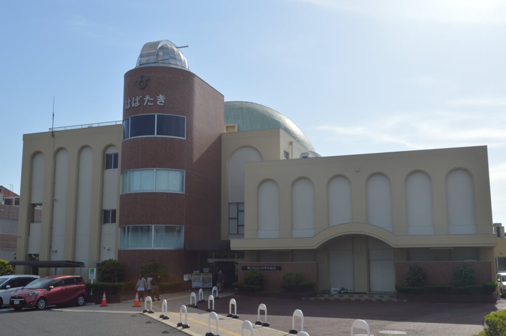 夢と学びの科学体験館の写真 ©Asturio(CC BY-SA 4.0)