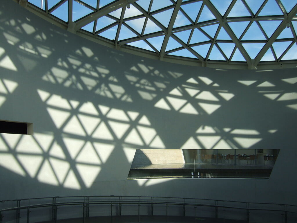 長崎原爆資料館の写真 ©hwat(CC BY 2.0)