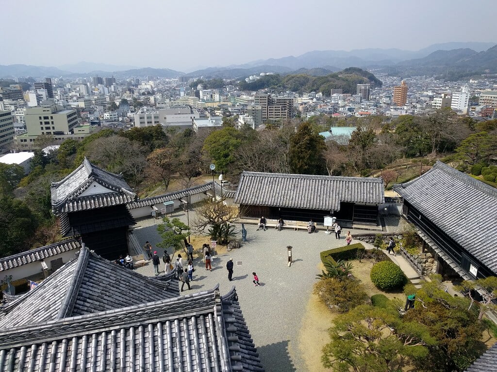 高知城の写真 ©x768(CC BY-SA 2.0)