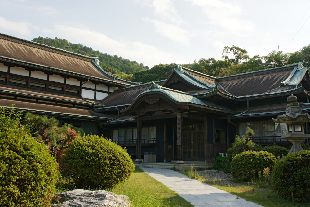 琴平町公会堂の写真 ©663highland(CC-BY-SA-3.0)