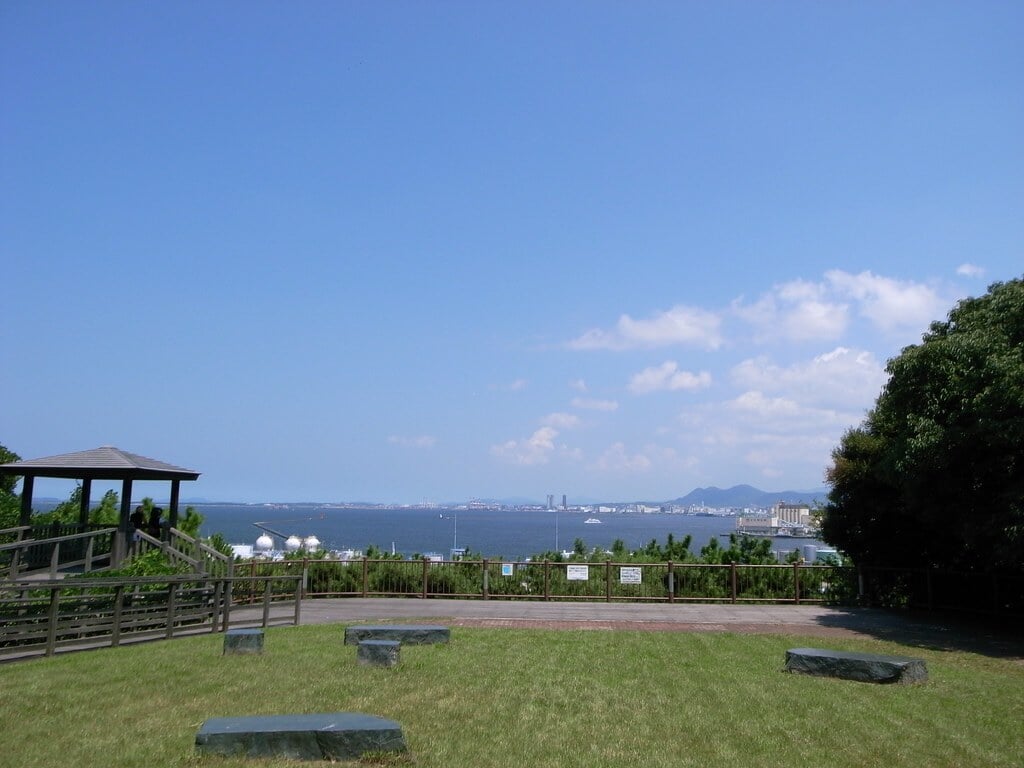 西公園の写真 ©yuki5287(CC BY 2.0)