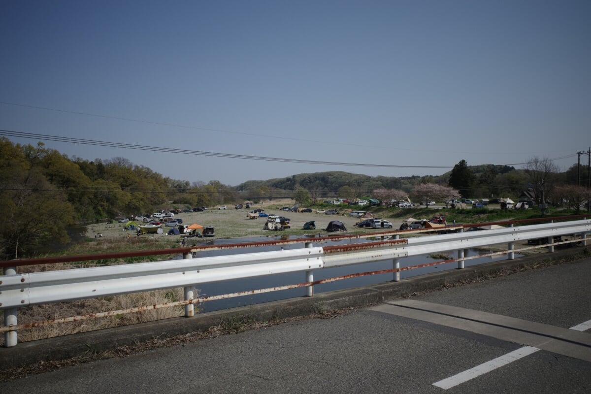 学校橋河原の写真 