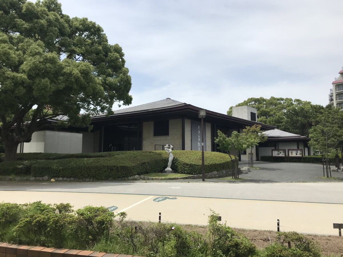 大濠公園能楽堂の写真 ©そらみみ(CC BY-SA 4.0)