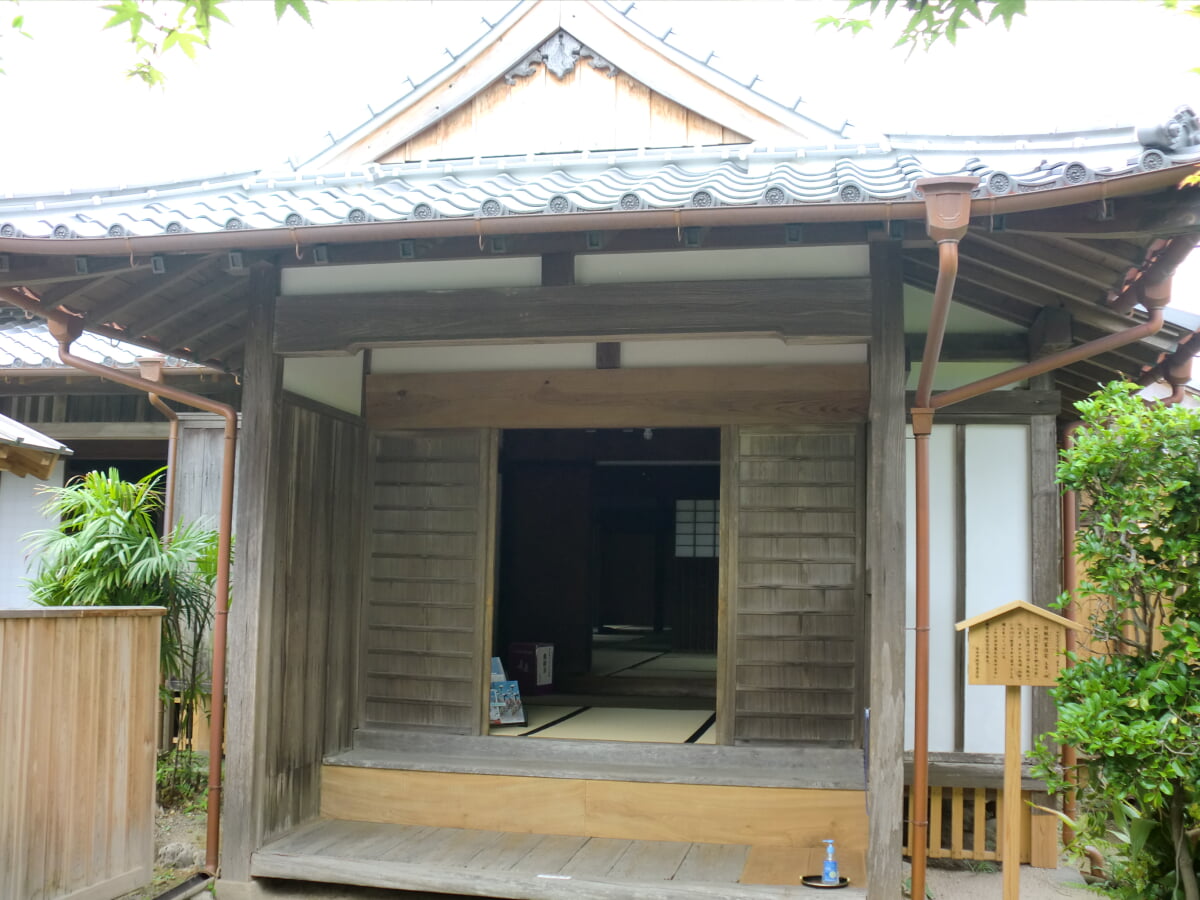 出水市 公開武家屋敷 税所邸の写真 ©hyolee2(CC BY-SA 3.0)