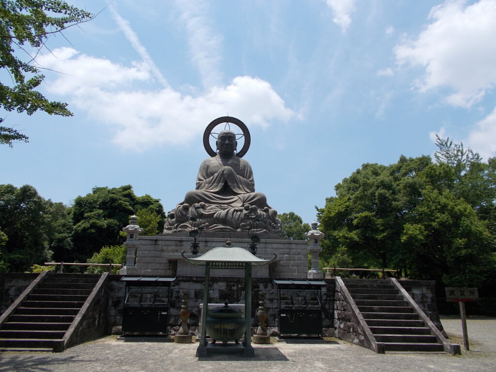 蓮華院誕生寺奥之院の写真 ©STA3816(CC BY-SA 4.0)