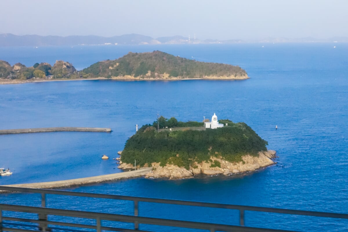 鍋島灯台の写真 