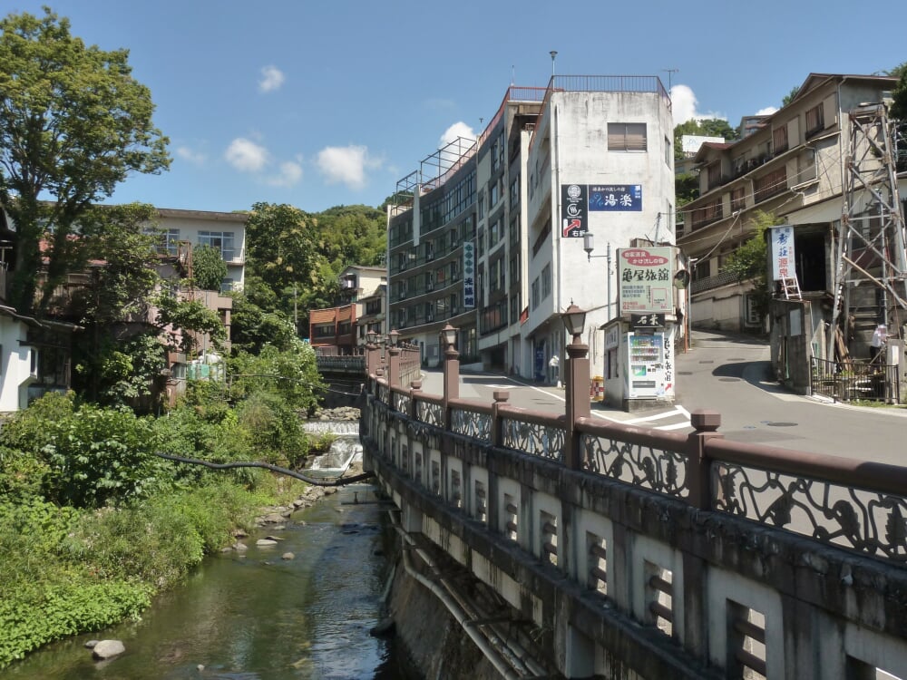 湯河原温泉の写真 ©Quercus(CC BY-SA 4.0)