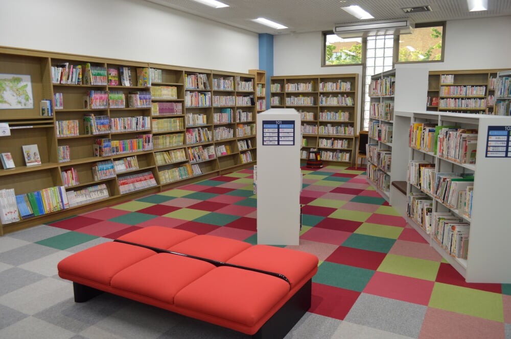 一色学びの館の写真 ©Asturio(CC BY-SA 4.0)
