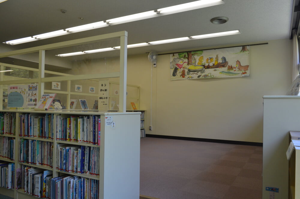 東海市立中央図書館の写真 ©Asturio(CC BY-SA 4.0)
