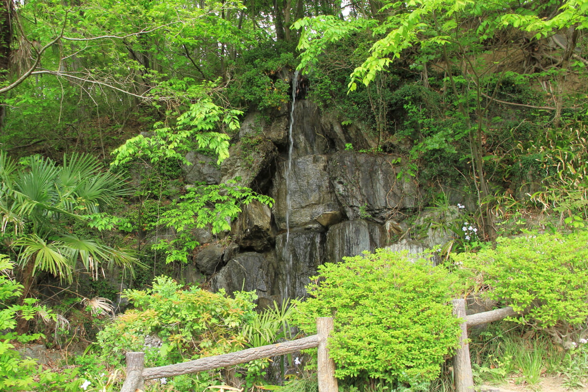 羊山公園の写真 ©京浜にけ(CC BY-SA 3.0)