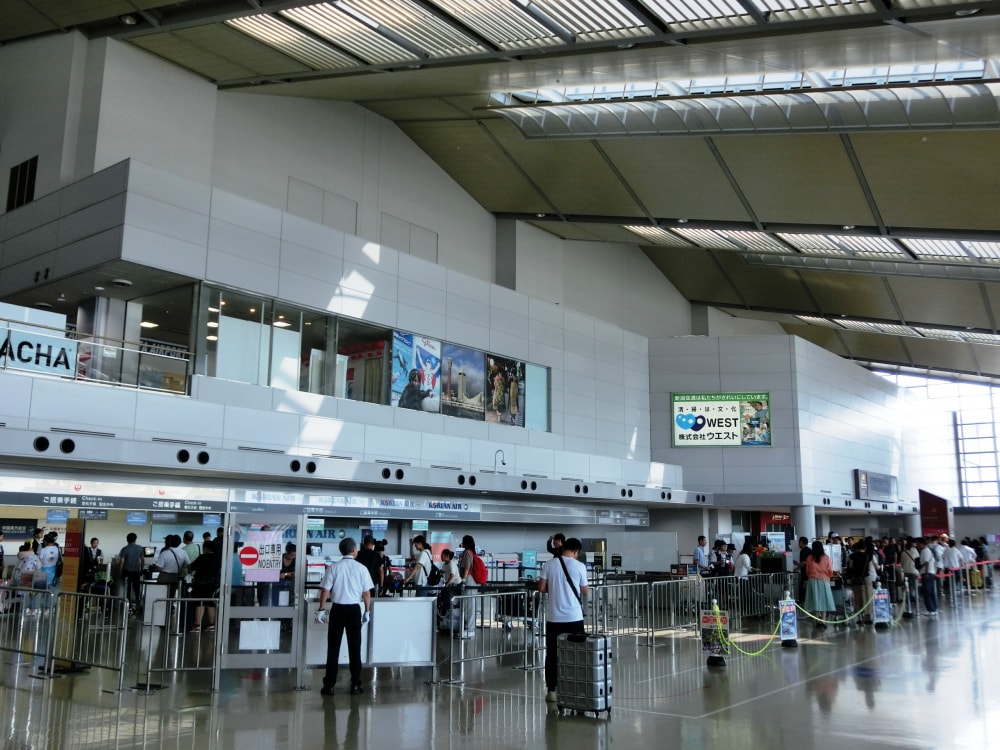 新潟空港の写真 ©あばさー(Public domain)