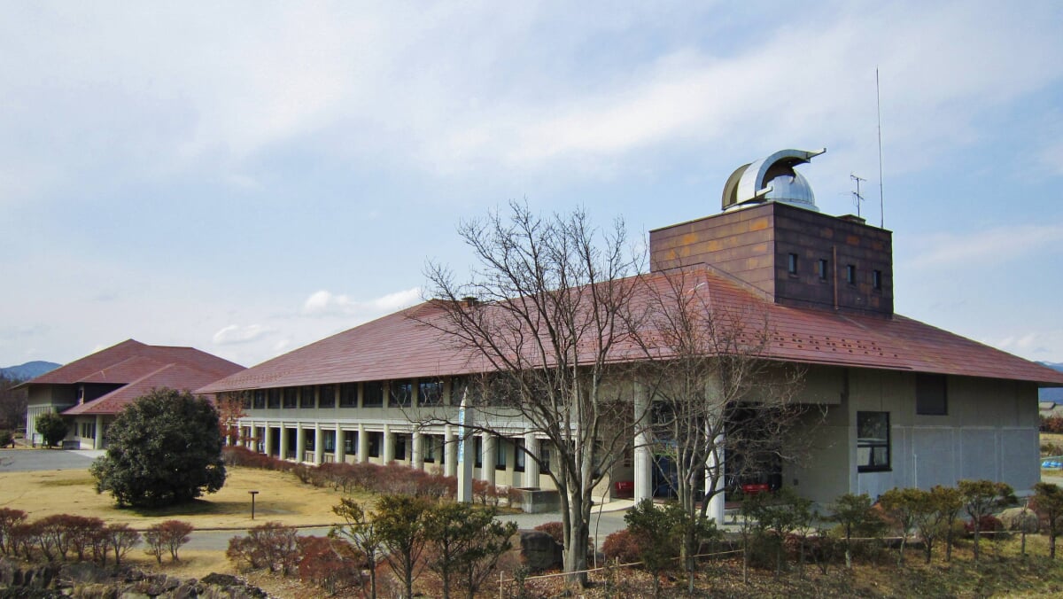 長野市立博物館の写真 ©Qurren(CC BY-SA 3.0)