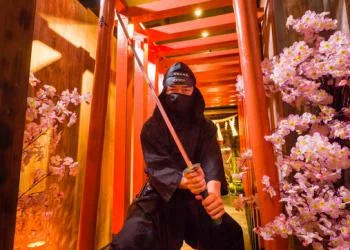 手裏剣道場 新宿忍者からくり屋敷
