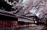 根岸家長屋門