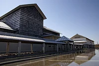 高知県立美術館