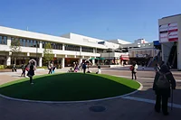 泉ヶ丘ひろば専門店街