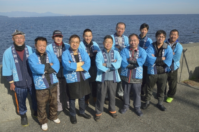 東京から日帰りできる離島、「初島」で海鮮丼を食べ比べ