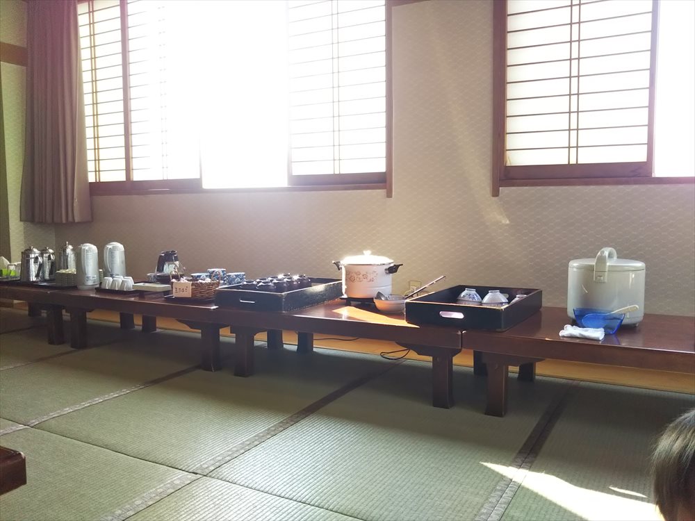甲府昭和温泉ビジネスホテル：朝ごはんセルフ